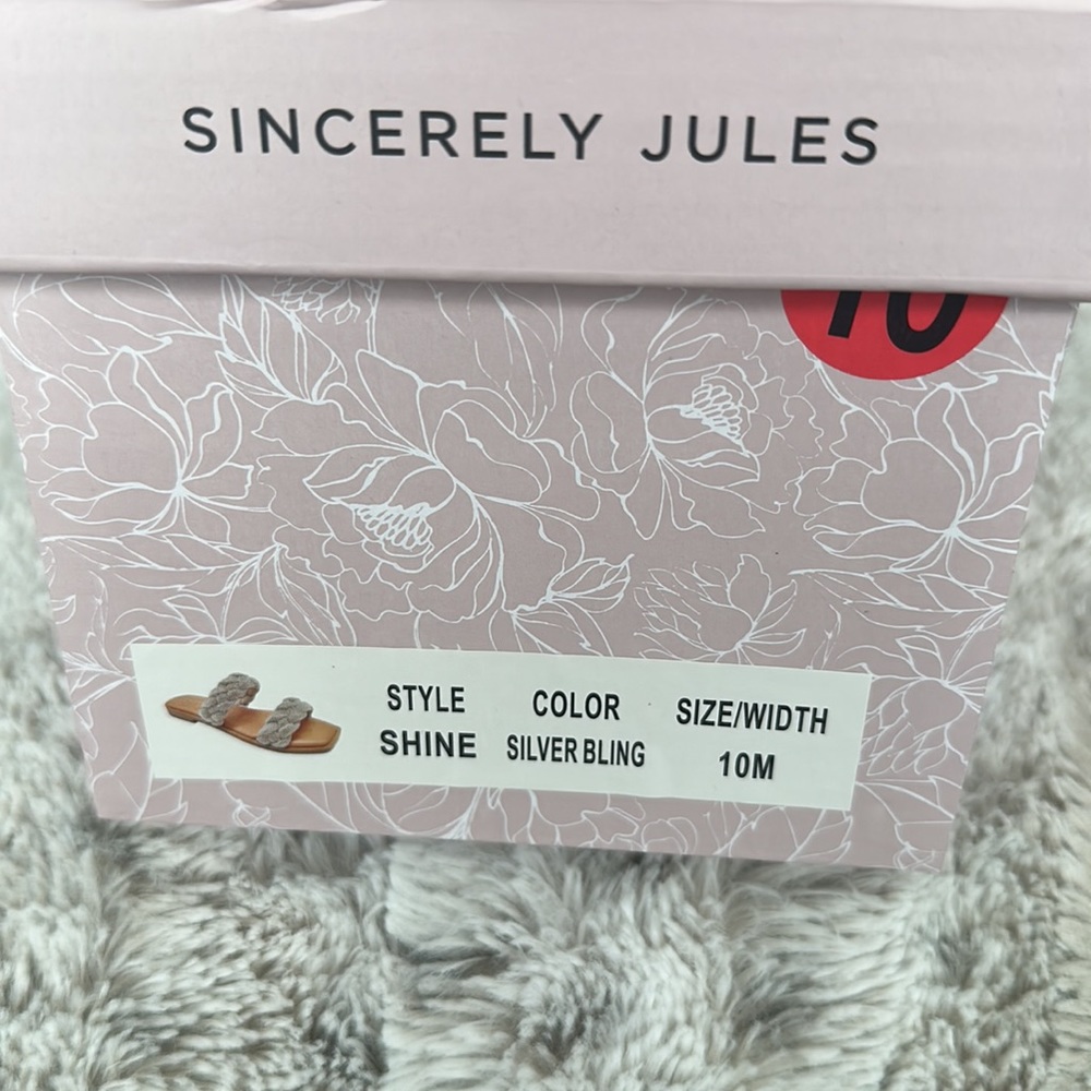 New comfortable flat sandals